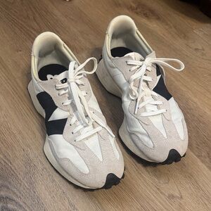 New Balance 327